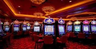Filipino players enjoying mobile casino and sports betting on fuji9